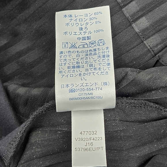 Land's End Pleated Back and bottom of front 3/4 Sleeve Blouse Size Medium - Picture 5 of 9